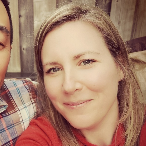 Meet your Posher, Sara - Picture 1 of 1